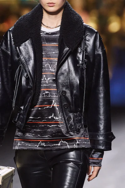 Look 101